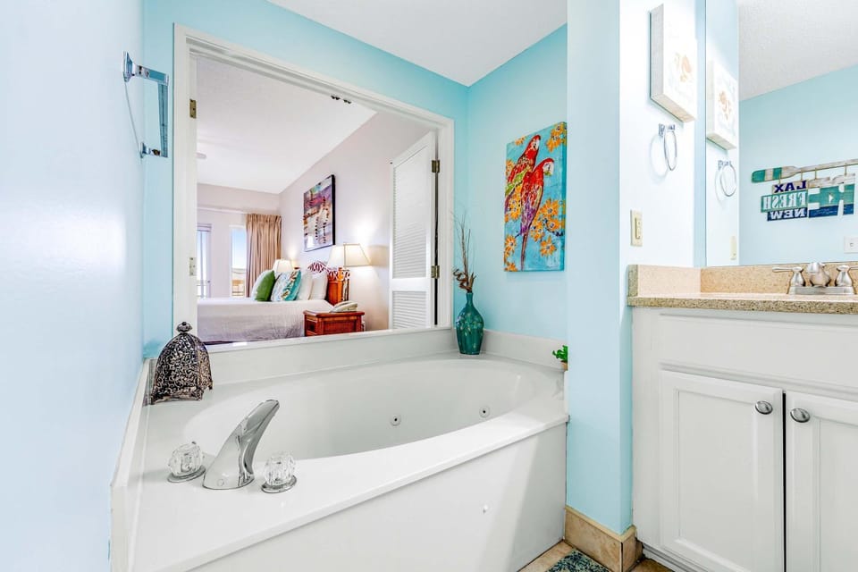 Studio Near Beach with Pool Hot Tub and Tennis Apartment in Miramar Beach
