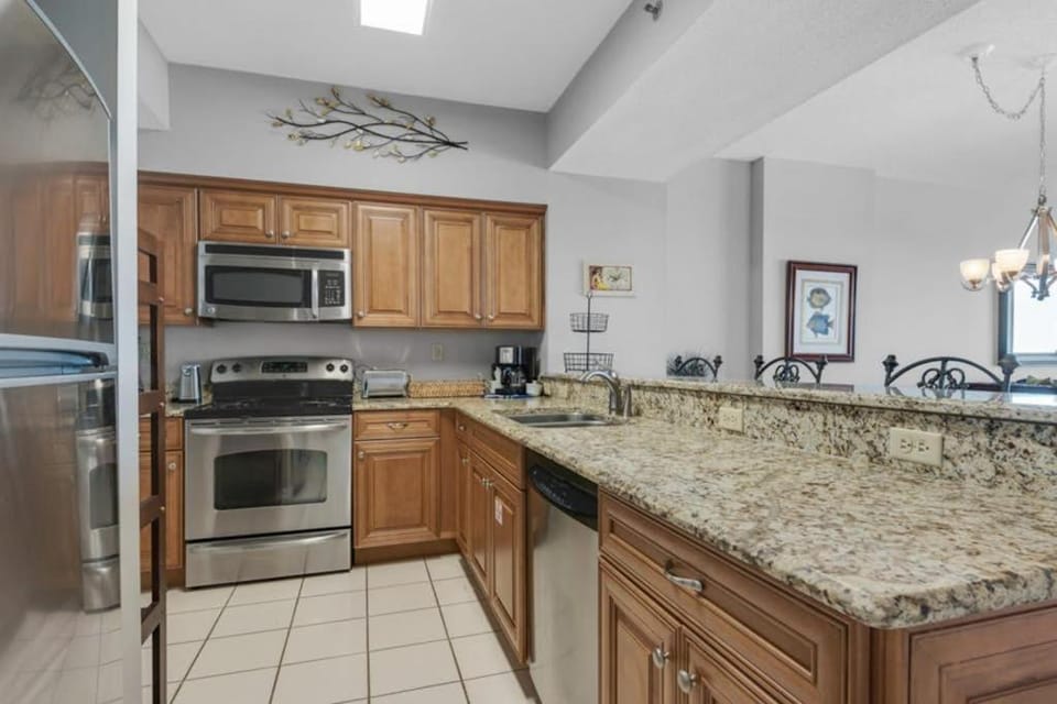 Sophisticated Gulf-Front Condo with Balcony House in Miramar Beach