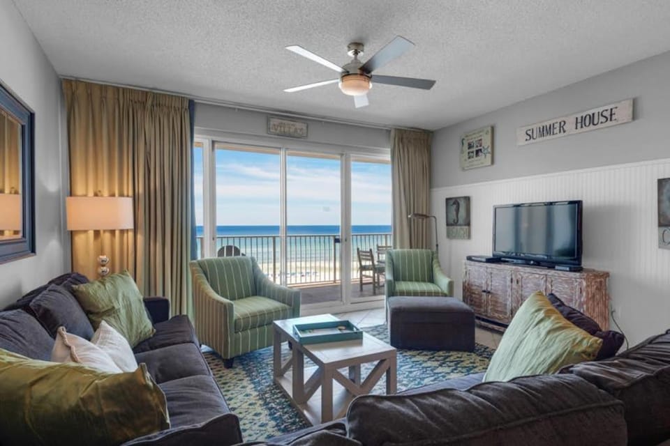 Sophisticated Gulf-Front Condo with Balcony House in Miramar Beach
