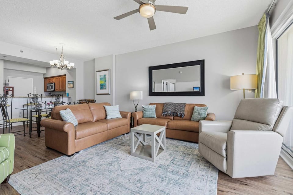 Sophisticated Gulf-Front Condo with Balcony House in Miramar Beach