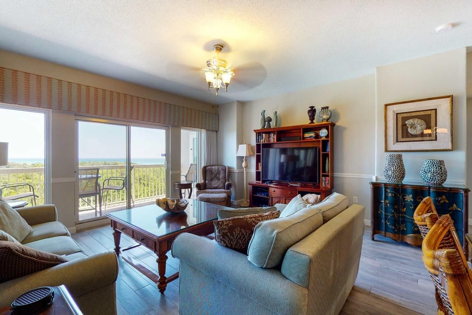 Resort Condo with Pools and Tennis Apartment in Miramar Beach