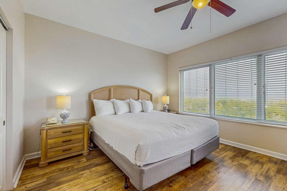 Resort Condo with Gulf Views Pools and Tennis Apartment in Miramar Beach