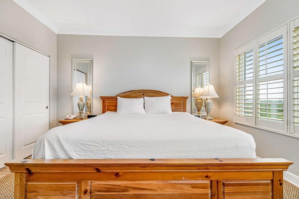 Resort Condo with Pools Hot Tub and Tennis Apartment in Miramar Beach