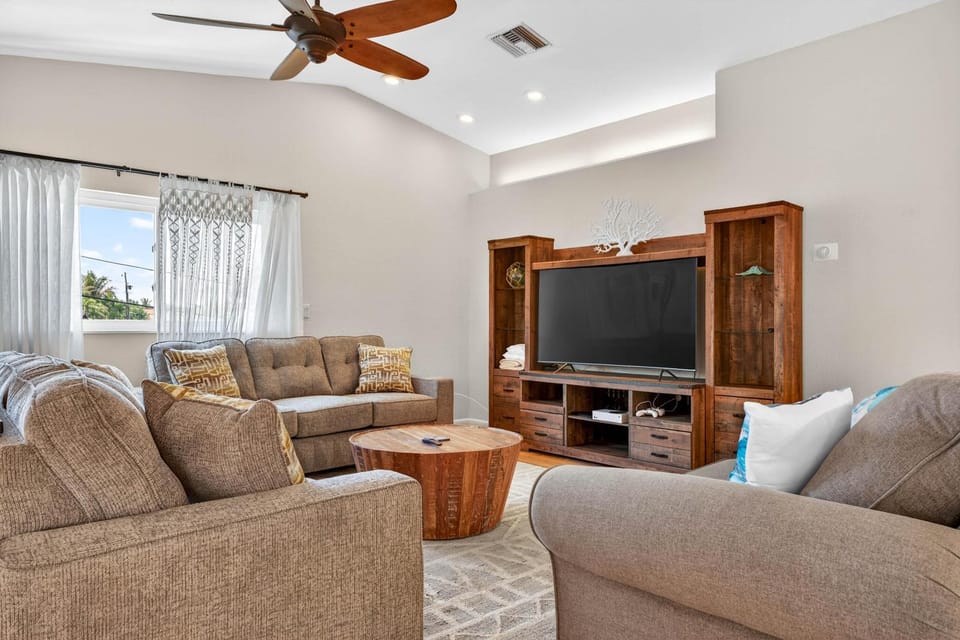 Blue Lagoon House in North Redington Beach