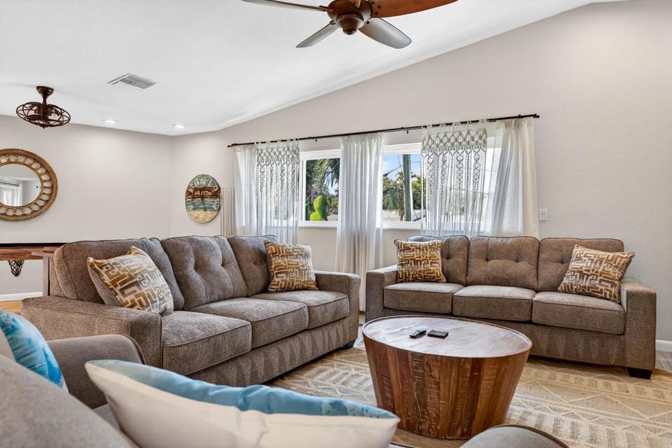 Blue Lagoon House in North Redington Beach
