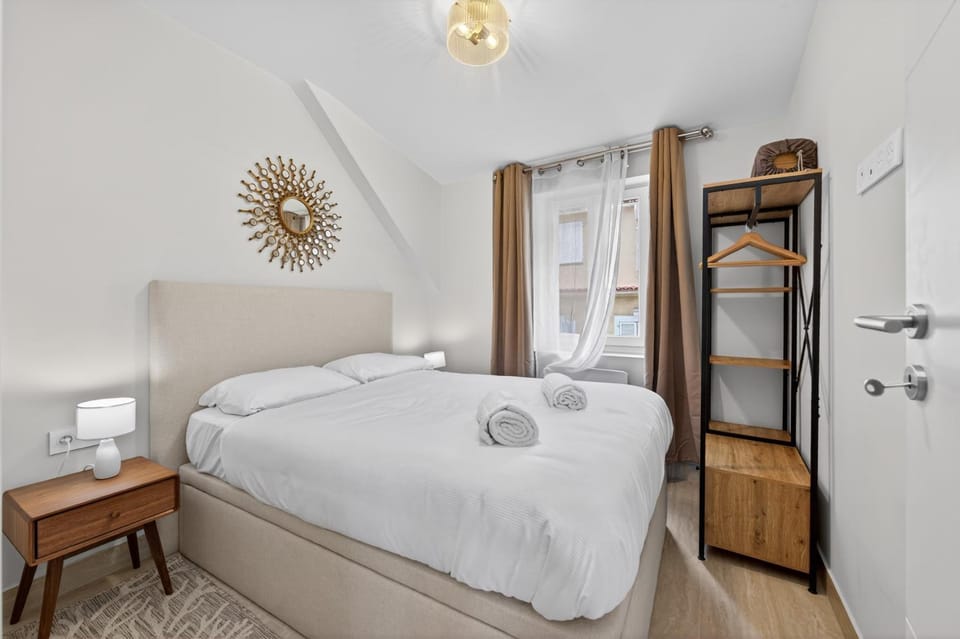 Bed, Photo of the whole room, Bedroom, towels, wardrobe