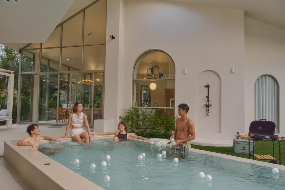 Swimming pool