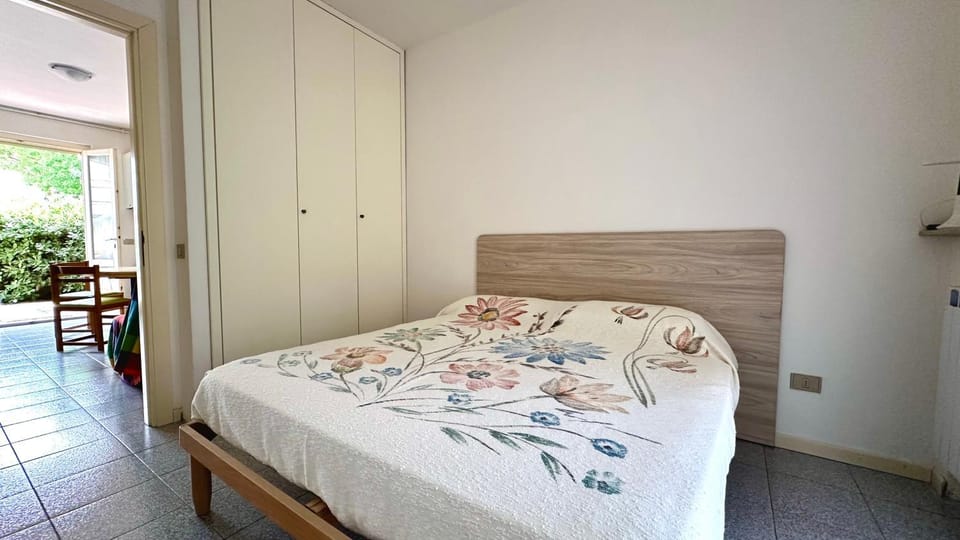 M341 - Marcelli, Trilocale con giardino a due passi dal mare Apartment in Marcelli