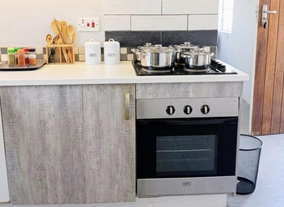 Kitchen or kitchenette, kitchen, kitchen