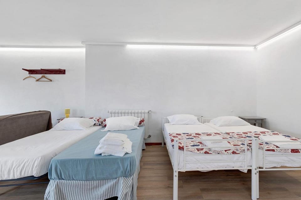 Property building, Living room, Bedroom