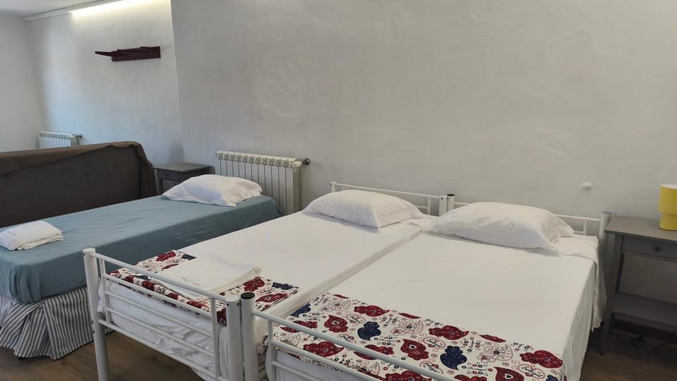 Property building, Living room, Bedroom