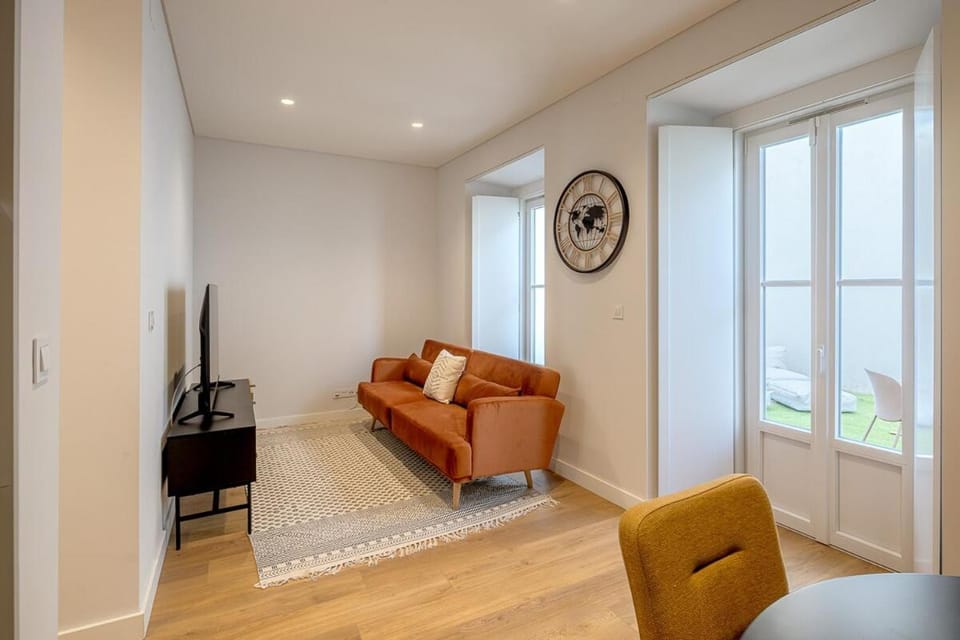 Glasgow Industrial 2BR apartment Apartment in Setubal District