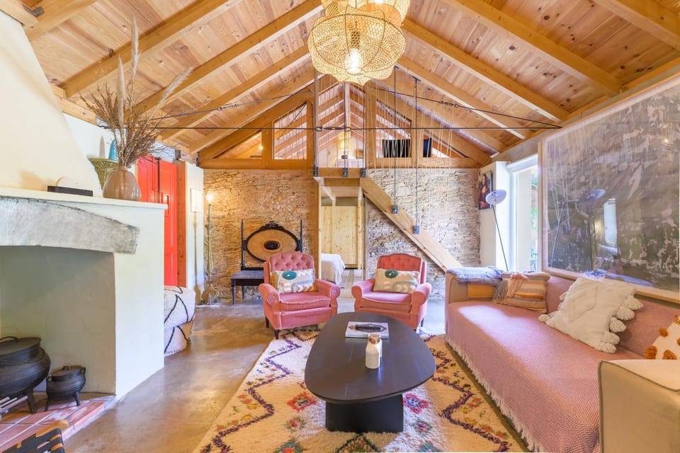 Eclectic Monte Laginha Alentejo House in Setubal District
