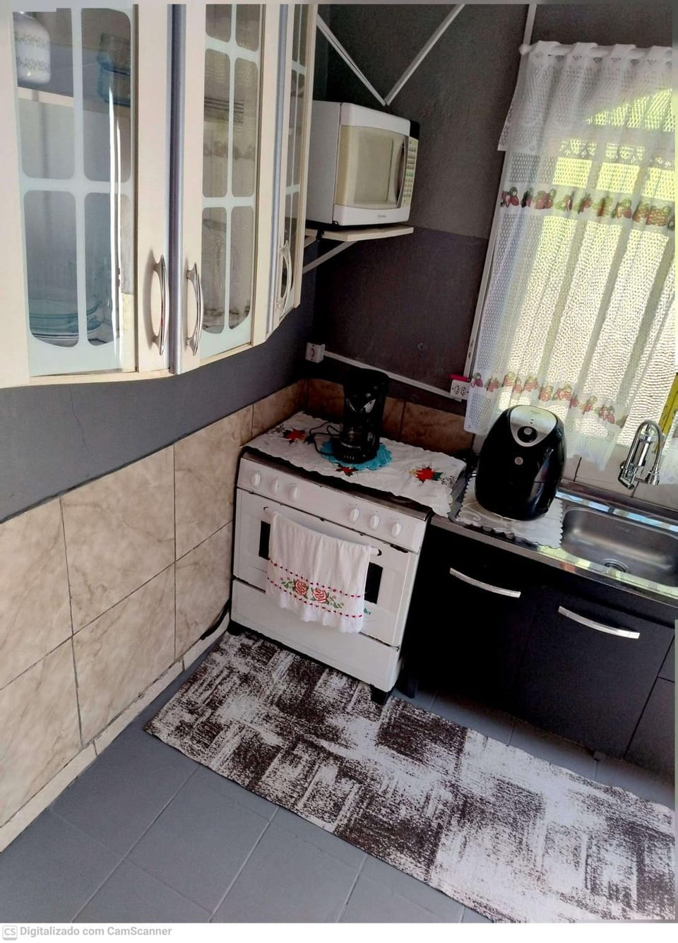 Kitchen or kitchenette, Communal kitchen
