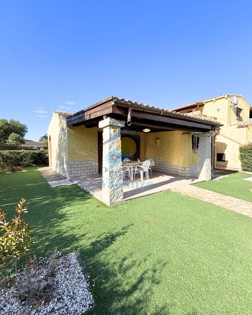 Villetta Genuasi House in Sardinia