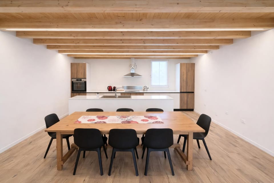 Kitchen or kitchenette, kitchen