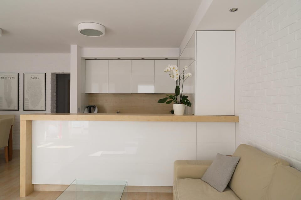 Kitchen or kitchenette, Living room