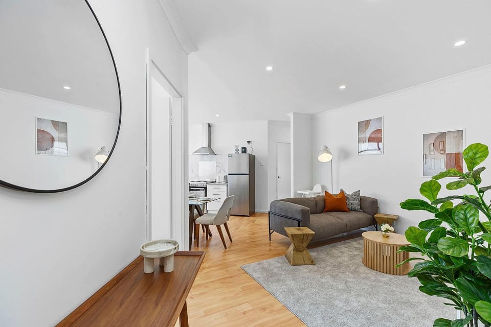 Living room, Decorative detail, Seating area