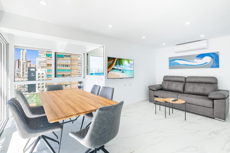 TV and multimedia, Living room, Dining area, air conditioner