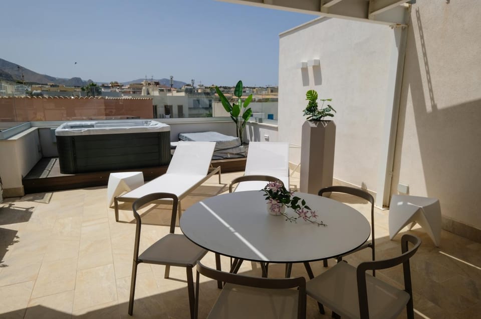 MORANA 3 & 4 Comfort Apartaments & Jacuzzi Apartment in San Vito Lo Capo