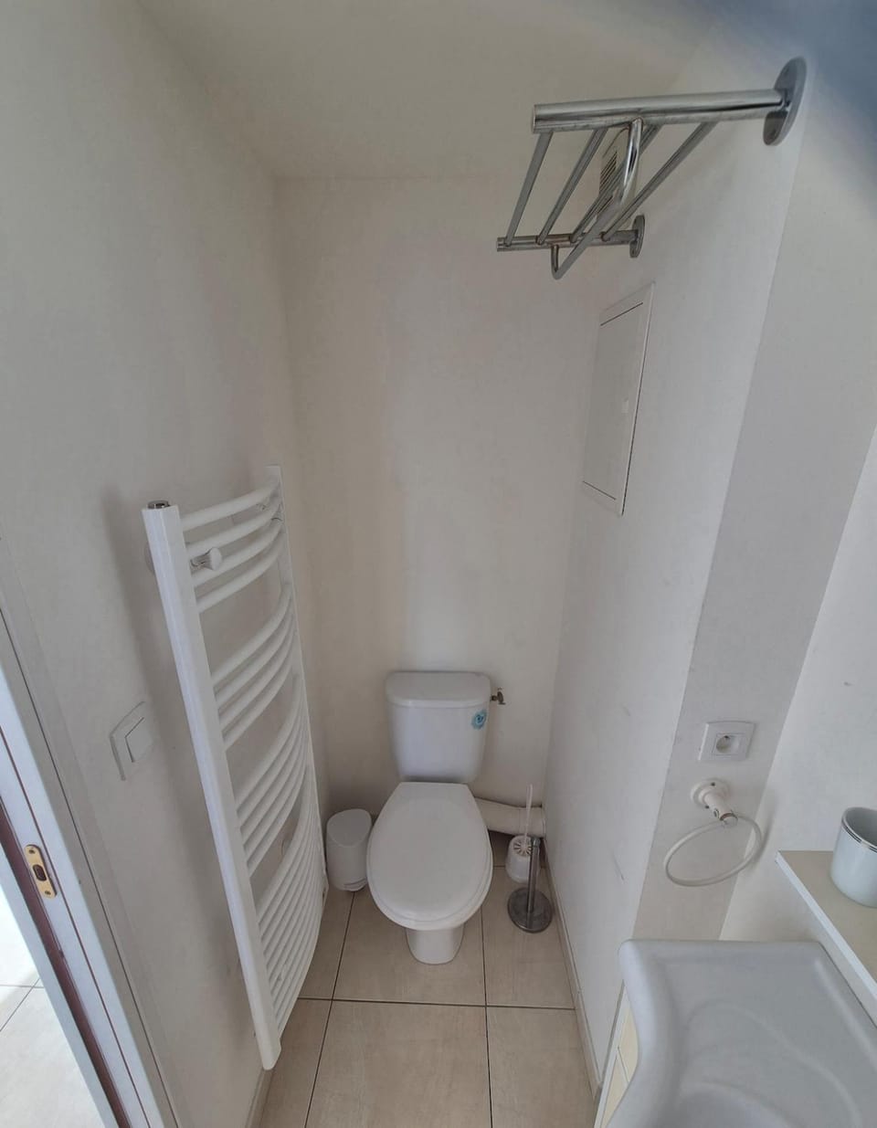 Appartement de plain-pied, plage à 30m avec terrasse et parking Apartment in Brittany