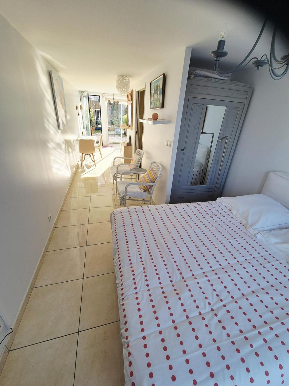 Appartement de plain-pied, plage à 30m avec terrasse et parking Apartment in Brittany