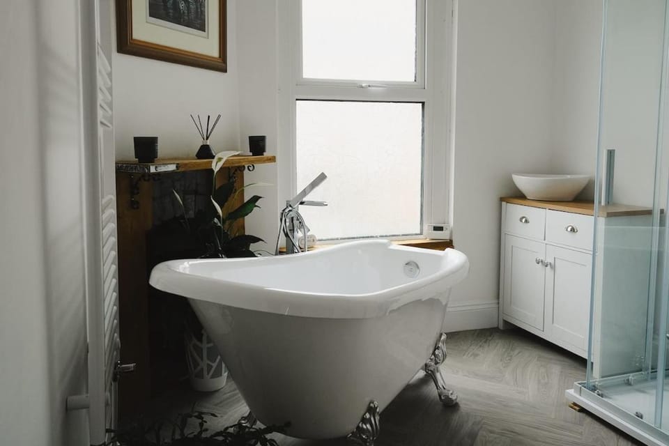 Sunrise Properties House in Barnstaple