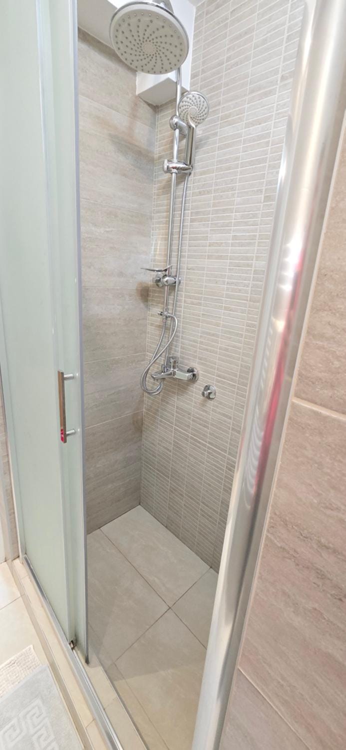 Bathroom, Bath