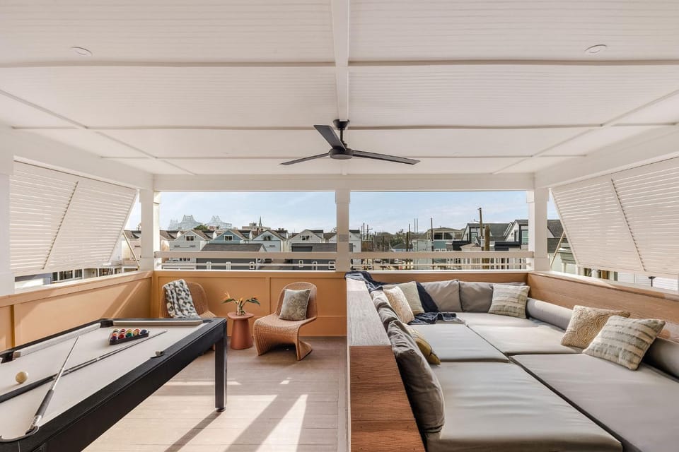 Modern New Homes Heated Pools and Spas House in Warehouse District