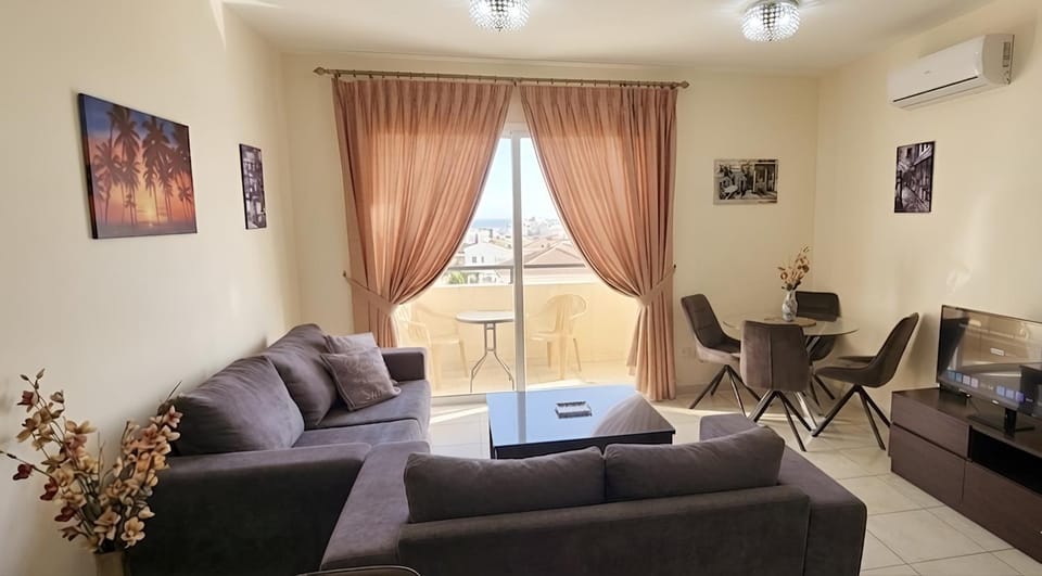 Living room, Seating area, air conditioner