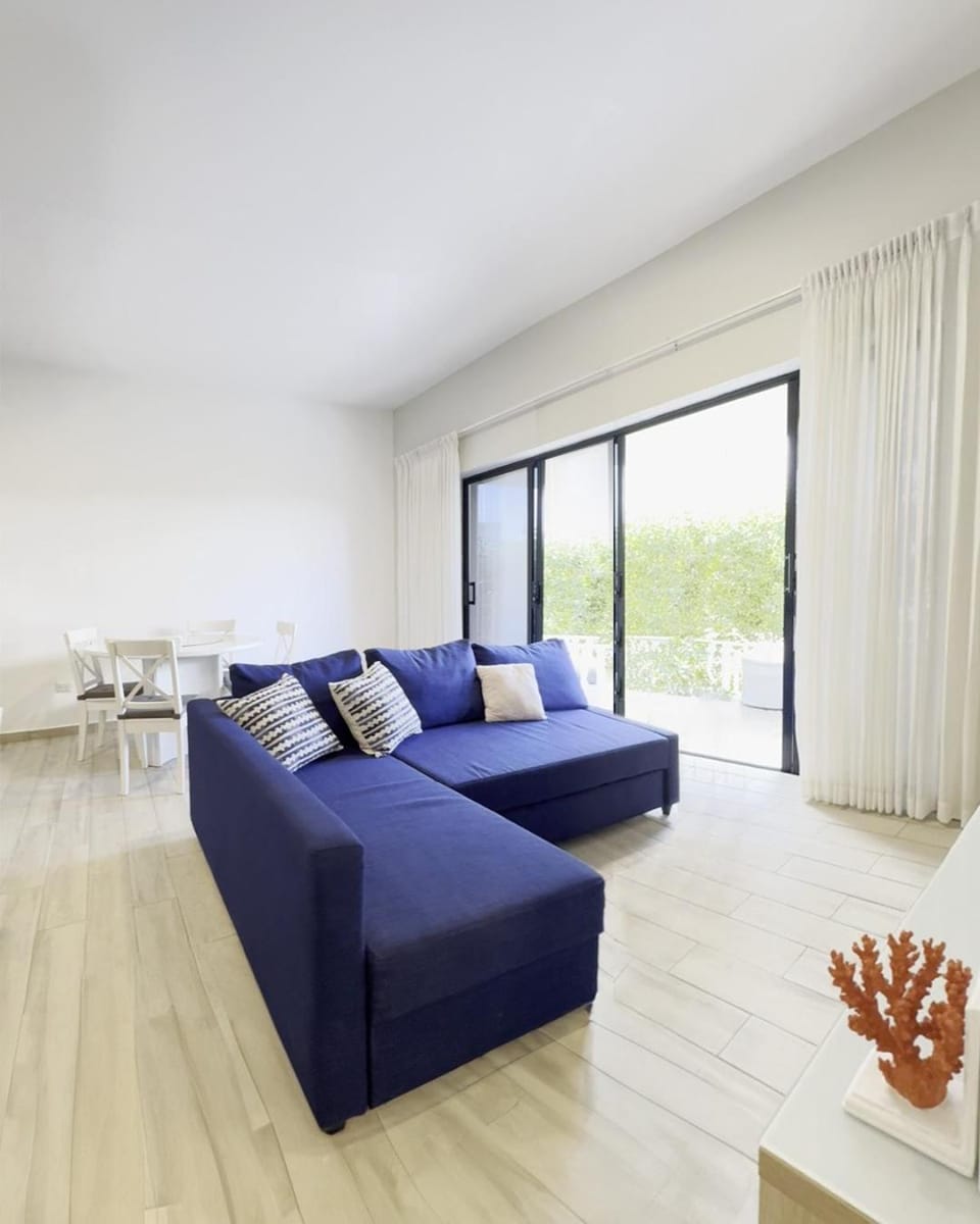 White Sands Tropical Oasis with Private Pool 3 Mins to the Beach Apartment in Punta Cana