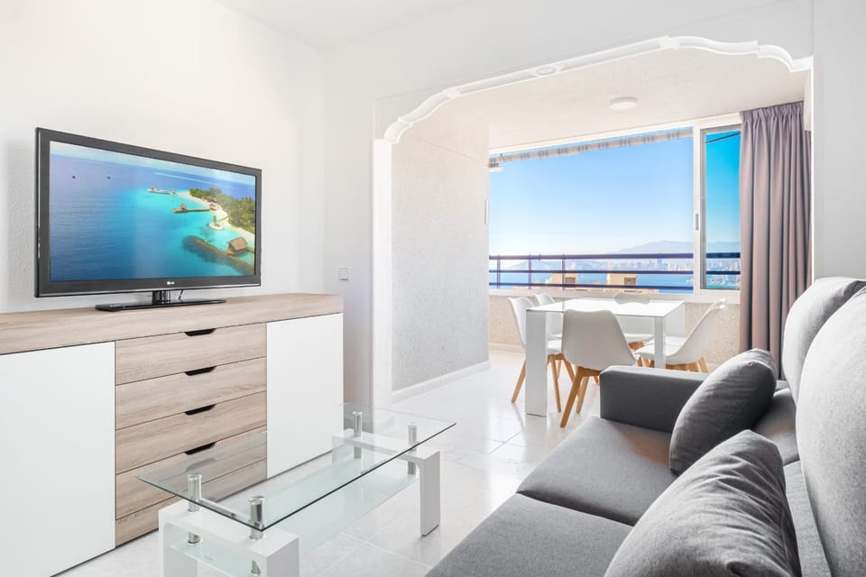 TV and multimedia, Living room, Dining area