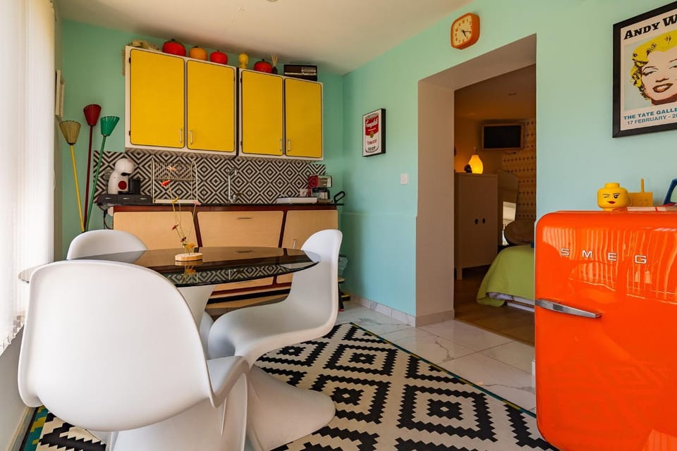 Property building, Living room