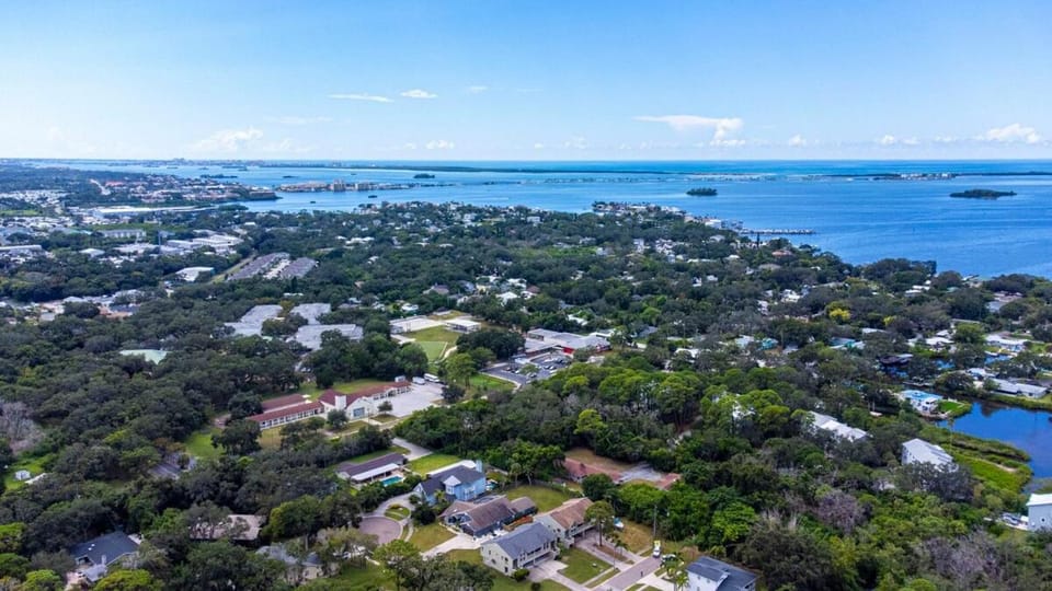 Palm Harbor Escape •Near Beaches •Boating •Parking House in Palm Harbor