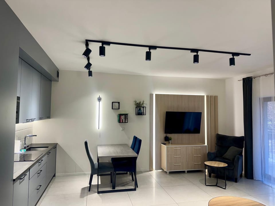 TV and multimedia, Kitchen or kitchenette, Dining area