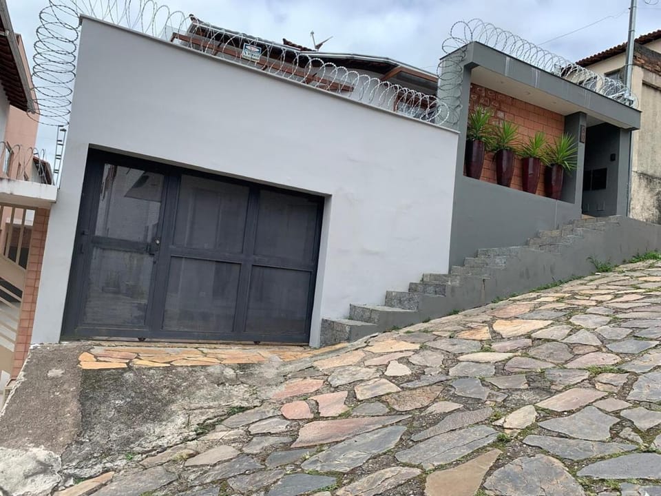Cantinho Charmoso e completo para até 4 pessoas House in State of Bahia