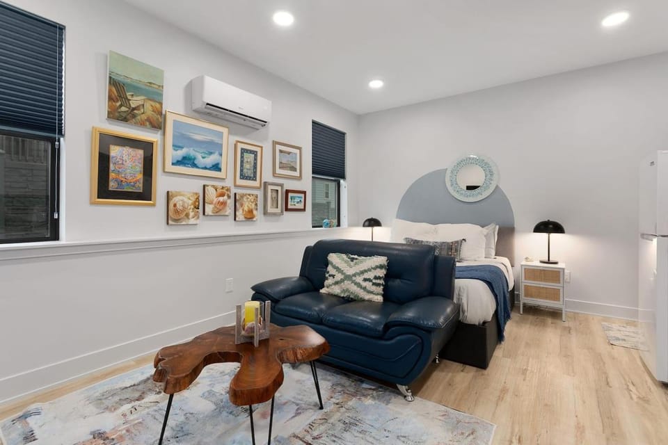Cozy Studio in the Crossroads 69 Apartment in Kansas City