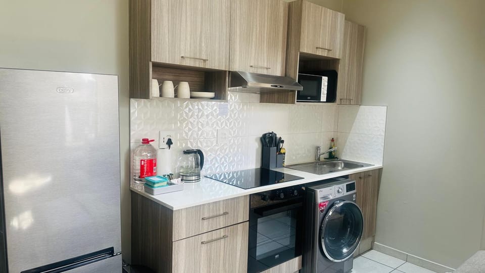 Thee Serenity Apartments at The Bolton, Rosebank Apartment in Johannesburg