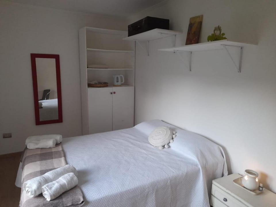 Habitación en casa familiar "FILOMENA" Vacation rental in Puerto Madryn