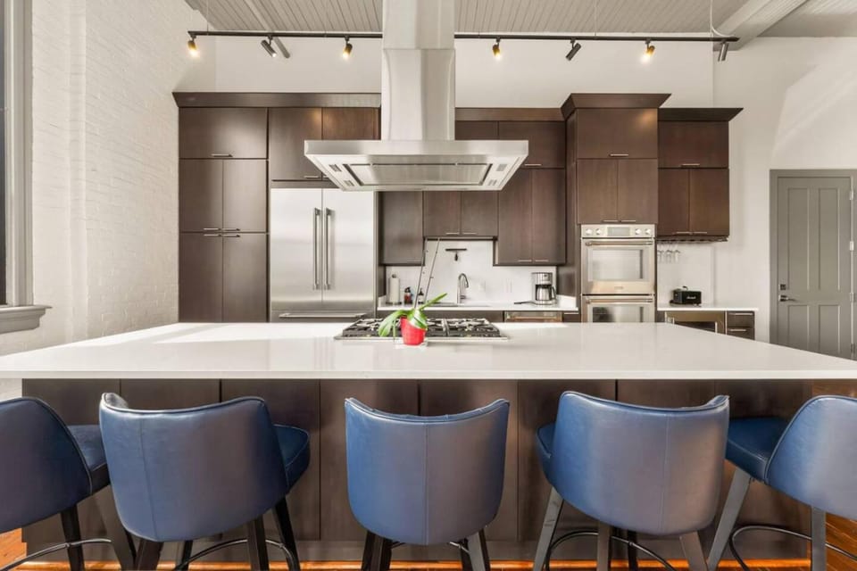 Luxury Penthouse at TQL Stadium - Rooftop Deck Apartment in Over The Rhine