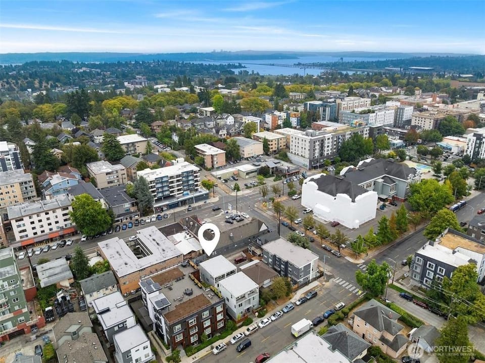 Sleek 3BR Seattle Townhome - Mins to UW and Downtown House in University District