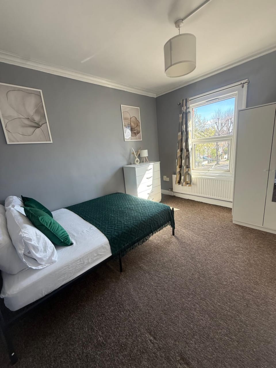 Elegant Flat in Ealing Bed and Breakfast in London Borough of Ealing