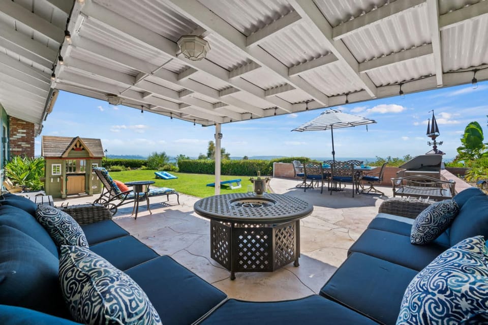 Ocean Views Prime Location Villa Apartment in Pacific Beach