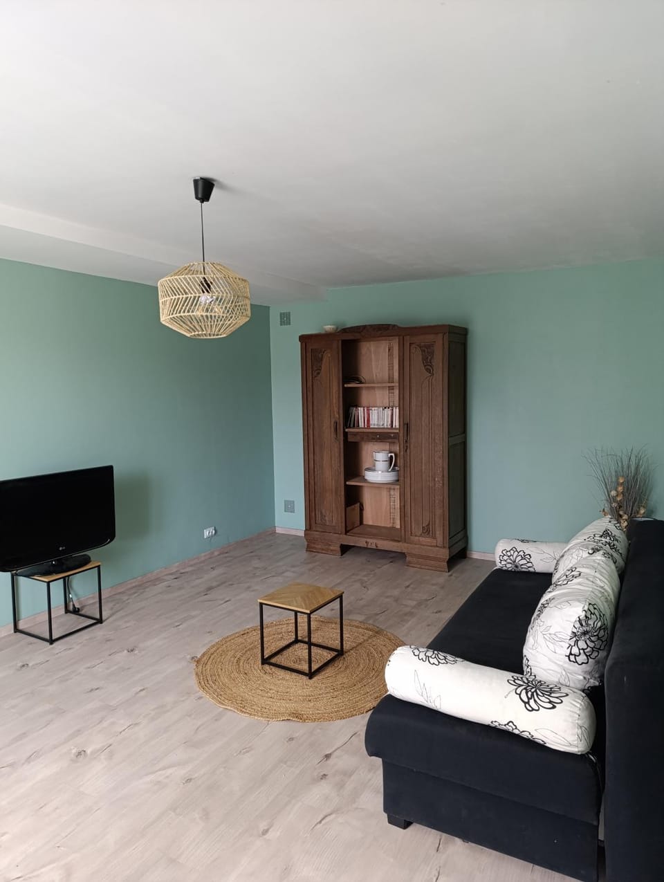 Communal lounge/ TV room, Living room, Seating area