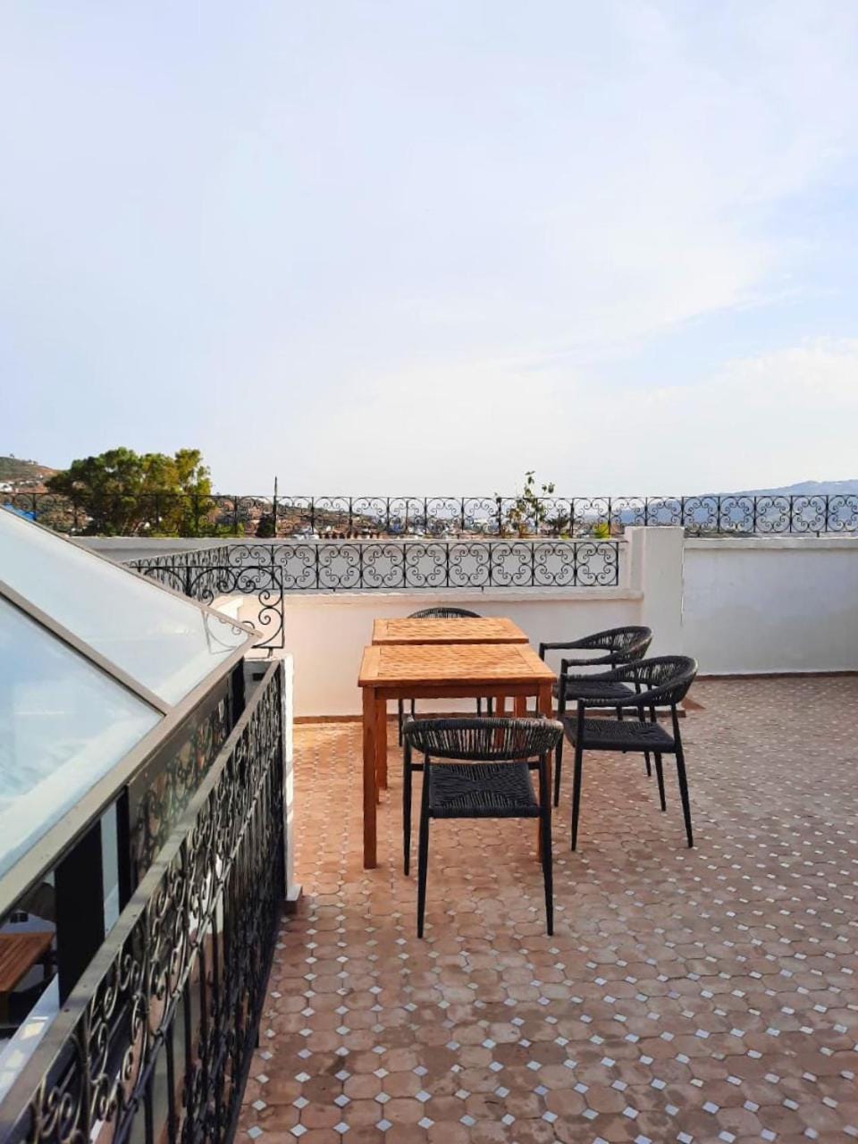 View (from property/room), Balcony/Terrace, City view, Landmark view, Mountain view, Street view