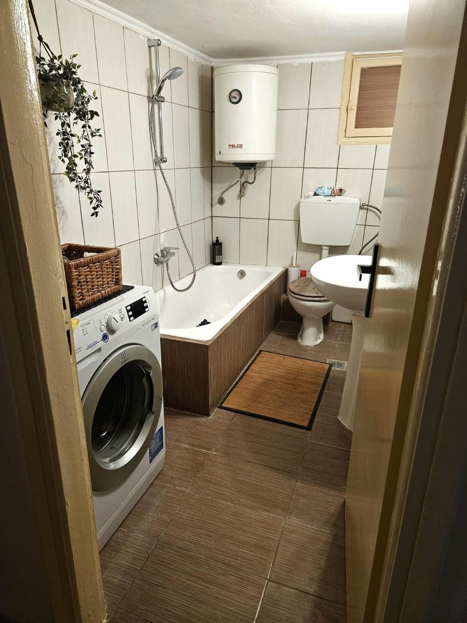 Honest & Spacious Apartment in Kavala
