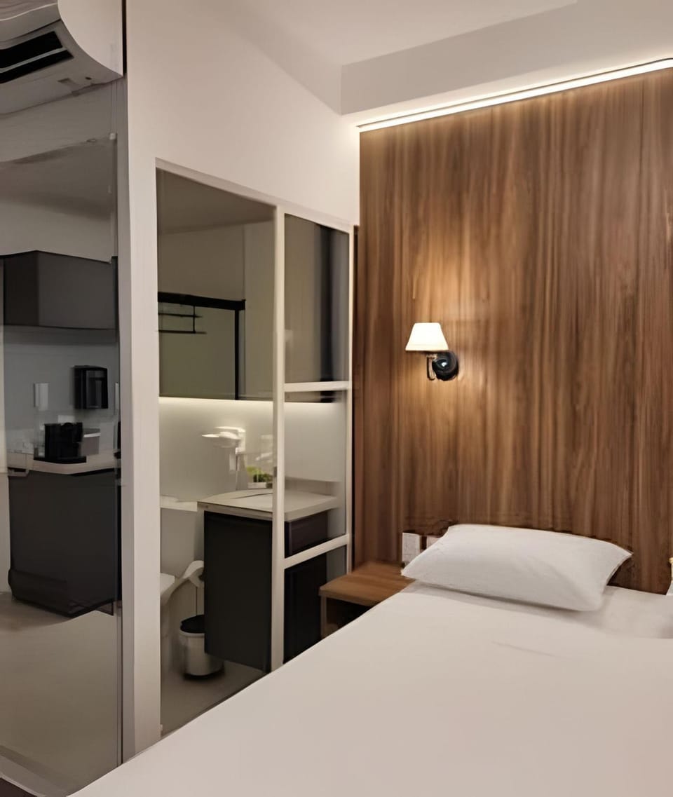 Photo of the whole room, Bedroom
