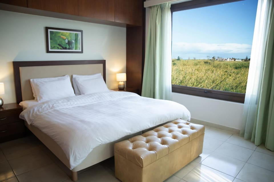 Parrot House Tropical Villa in Platanias House in Crete