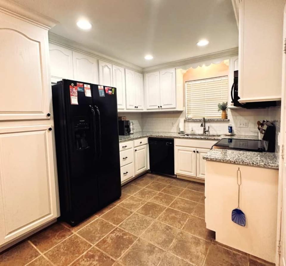 Mendoza Villa - Longview Tx Apartment in Longview