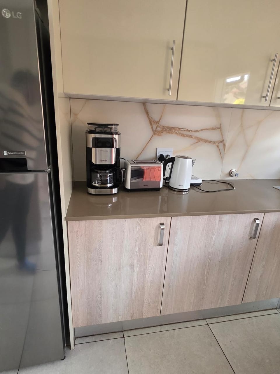 Coffee/tea facilities, toaster
